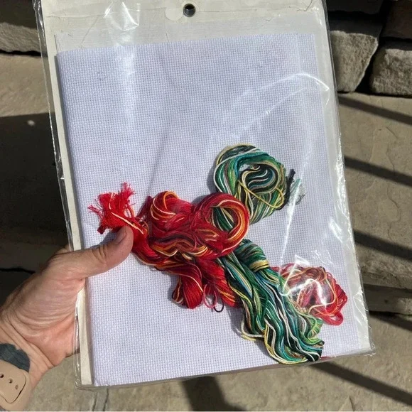 Vintage Bucilla The sounds of Christmas set of 6 counted cross stitch ornaments - Picture 5 of 5